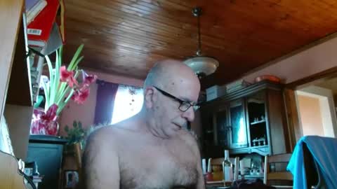 Snapshot of mauriceandre chatting on January 10, 2025, 2:34 pm Maurice online show from January 10, 2025, 2:34 pm