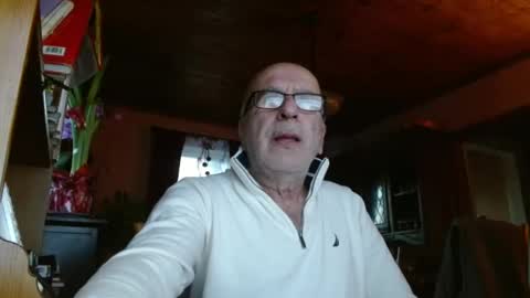 Snapshot of mauriceandre chatting on January 12, 2025, 12:23 pm Maurice online show from January 12, 2025, 12:23 pm