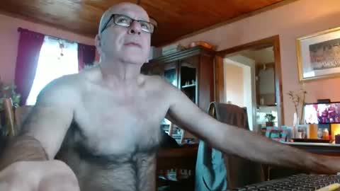 Snapshot of mauriceandre chatting on January 28, 2025, 2:31 pm Maurice online show from January 28, 2025, 2:31 pm