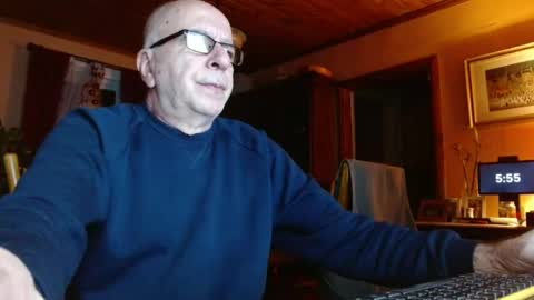 Snapshot of mauriceandre chatting on January 29, 2025, 10:53 pm Maurice online show from January 29, 2025, 10:53 pm