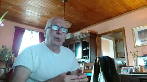 Snapshot of mauriceandre chatting on February 10, 2025, 4:36 pm Maurice online show from February 10, 2025, 4:36 pm