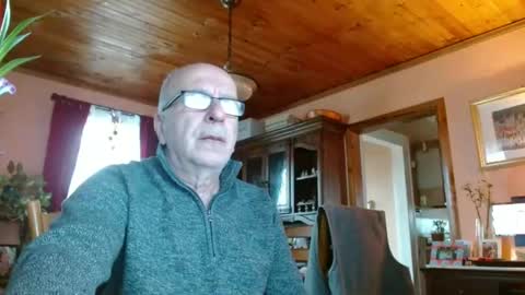 Snapshot of mauriceandre chatting on February 13, 2025, 2:20 pm Maurice online show from February 13, 2025, 2:20 pm