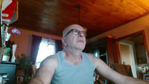 Snapshot of mauriceandre chatting on March 7, 2025, 11:40 am Maurice online show from March 7, 2025, 11:40 am