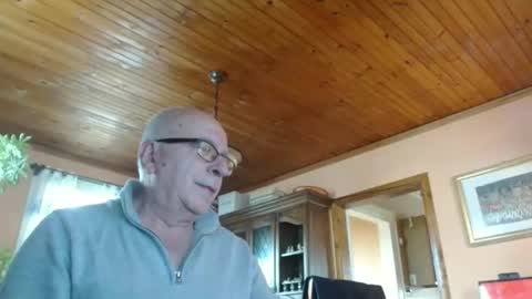 Snapshot of mauriceandre chatting on March 25, 2026, 1:28 pm Maurice online show from March 25, 2026, 1:28 pm