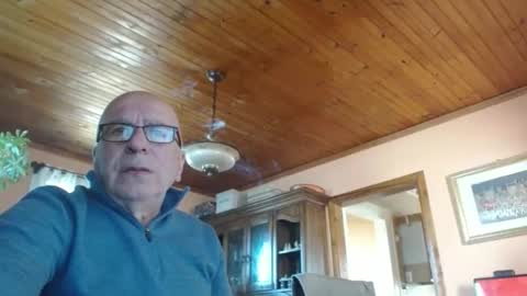 Snapshot of mauriceandre chatting on April 8, 2026, 1:55 pm Maurice online show from April 8, 2026, 1:55 pm