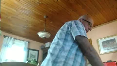 Maurice online show from May 22, 2026, 12:44 pm