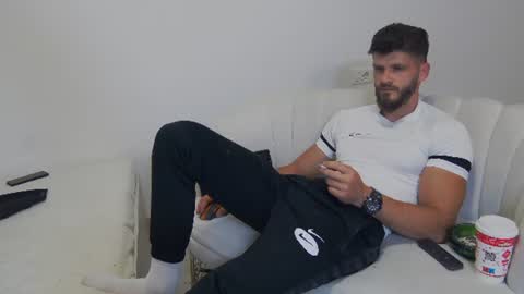 mauro_real_man online show from June 13, 2026, 7:01 pm