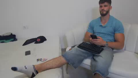 mauro_real_man online show from June 16, 2026, 7:05 pm