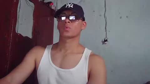 Mauro online show from December 3, 2025, 10:52 pm