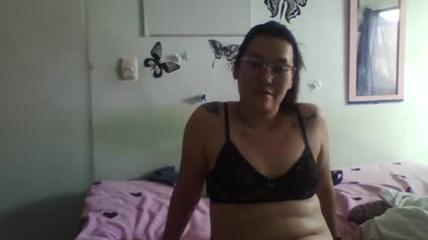 Snapshot of mauroluxandra chatting on February 2, 2025, 5:37 pm mauroluxandra online show from February 2, 2025, 5:37 pm
