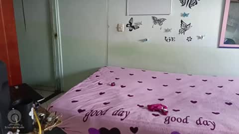 Snapshot of mauroluxandra chatting on February 16, 2025, 4:10 pm mauroluxandra online show from February 16, 2025, 4:10 pm