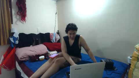 mauroluxandra online show from June 5, 2026, 5:18 pm