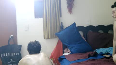 mauroluxandra online show from June 25, 2026, 5:12 am