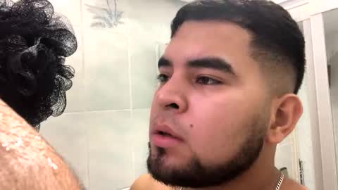 mauroo2025 online show from November 2, 2025, 3:58 pm