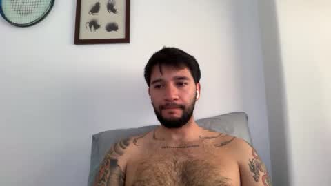 mauuu17 online show from October 27, 2025, 2:43 pm