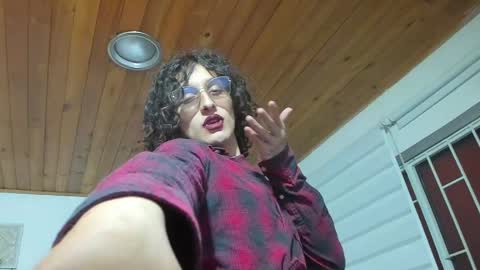 Snapshot of maverick_angel chatting on April 21, 2026, 4:34 pm Maverick online show from April 21, 2026, 4:34 pm