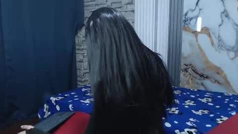 maverickhotson303av online show from December 5, 2025, 4:43 am