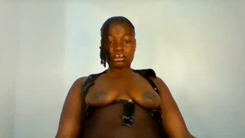 Maverlous pussy online show from February 20, 2026, 7:32 am