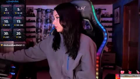 Hilary online show from December 2, 2025, 9:43 pm