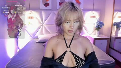 mavis_luxury online show from May 7, 2026, 3:34 am