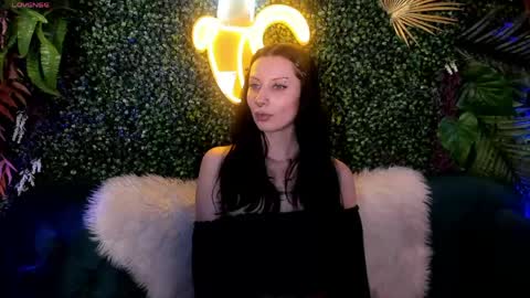   online show from May 4, 2026, 6:15 pm