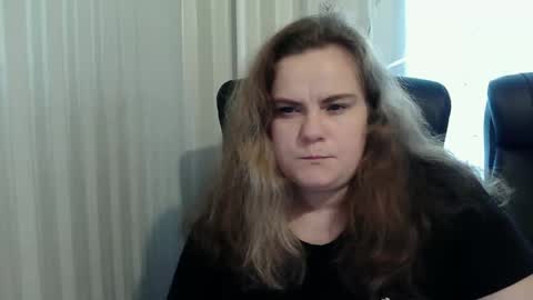 Snapshot of mavka2025 chatting on September 17, 2025, 8:27 am Mavka2025 online show from September 17, 2025, 8:27 am