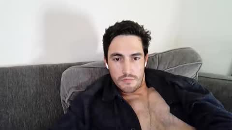 mavvvyrick online show from May 25, 2026, 5:35 am