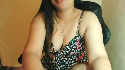 Snapshot of mawi24 chatting on August 7, 2026, 8:00 pm Mau online show from August 7, 2026, 8:00 pm