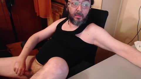 Max online show from May 5, 2026, 5:32 pm