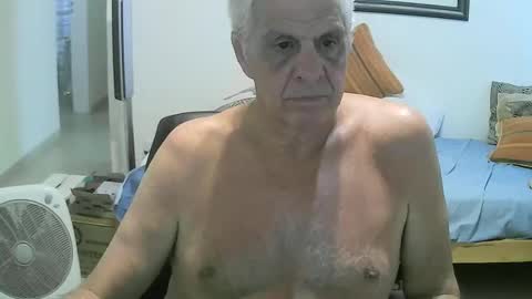 max_2017 online show from January 26, 2025, 7:41 pm