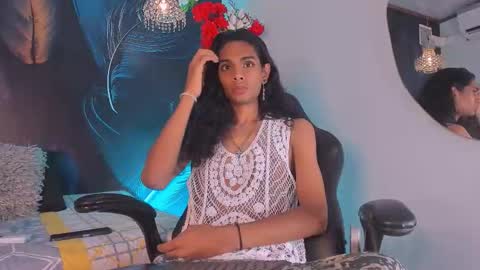 Snapshot of max_ari chatting on December 20, 2025, 3:46 am MAX online show from December 20, 2025, 3:46 am