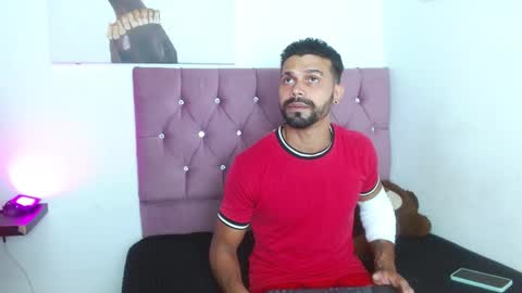 Snapshot of max_ashley_mds chatting on October 5, 2025, 9:02 pm Max  Ashley online show from October 5, 2025, 9:02 pm