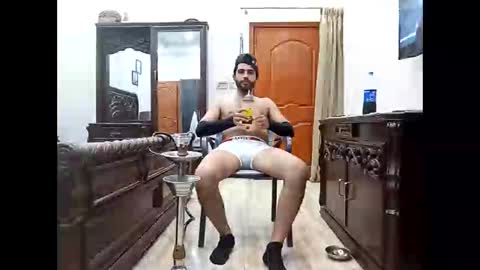 max_crushal online show from May 26, 2026, 1:51 pm
