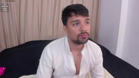Snapshot of max_ed chatting on June 8, 2026, 4:02 am edward online show from June 8, 2026, 4:02 am