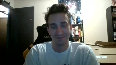 Snapshot of max_frostdagger_420 chatting on August 7, 2026, 2:30 pm max_frostdagger_420 online show from August 7, 2026, 2:30 pm