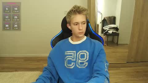 Max Gen with tats 24years  And Ethan without tats 20 years online show from March 17, 2026, 4:21 pm