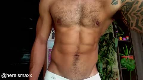 Snapshot of max_greenn chatting on January 1, 2025, 6:59 pm Max Follow me IGX hereismaxx online show from January 1, 2025, 6:59 pm