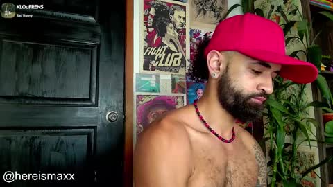 Snapshot of max_greenn chatting on January 9, 2025, 11:58 am Max Follow me IGX hereismaxx online show from January 9, 2025, 11:58 am