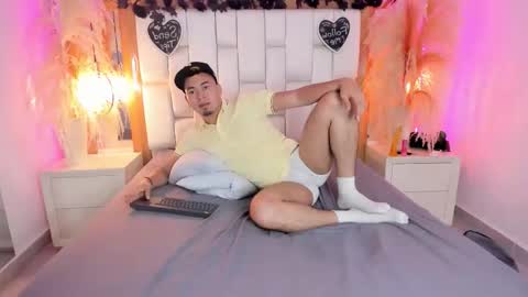 max_huntter online show from March 14, 2026, 1:23 am