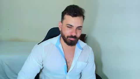 Snapshot of max_love25 chatting on October 4, 2025, 7:56 pm max_love25 online show from October 4, 2025, 7:56 pm