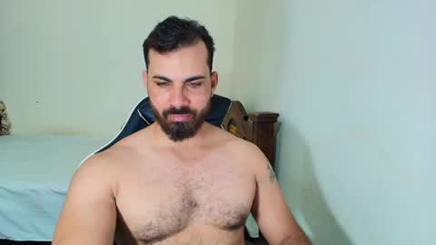 Snapshot of max_love25 chatting on October 12, 2025, 7:35 pm max_love25 online show from October 12, 2025, 7:35 pm