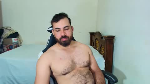 Snapshot of max_love25 chatting on October 20, 2025, 9:37 pm max_love25 online show from October 20, 2025, 9:37 pm