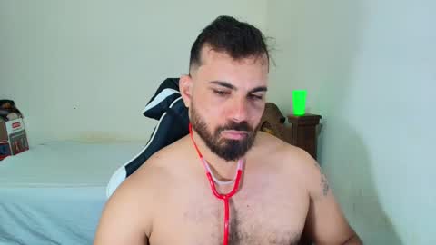 Snapshot of max_love25 chatting on October 27, 2025, 8:24 pm max_love25 online show from October 27, 2025, 8:24 pm