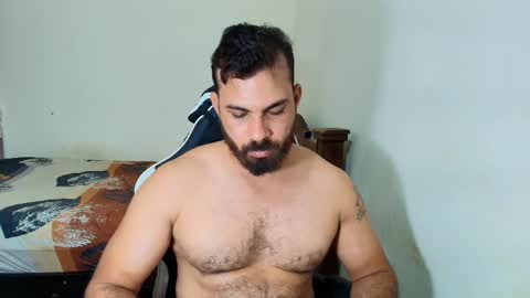 Snapshot of max_love25 chatting on November 13, 2025, 8:52 pm max_love25 online show from November 13, 2025, 8:52 pm