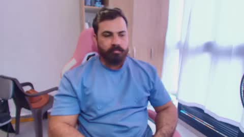 max_love25 online show from June 16, 2026, 8:33 pm