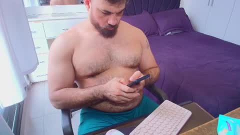 max_love25 online show from August 5, 2026, 9:17 pm