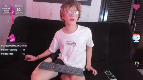 Max lover1 online show from February 3, 2025, 4:52 pm