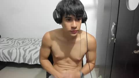 Snapshot of max_miller66 chatting on September 16, 2025, 1:39 am Max online show from September 16, 2025, 1:39 am