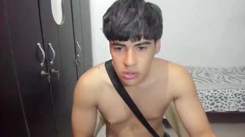 Snapshot of max_miller66 chatting on March 11, 2026, 3:18 pm Max online show from March 11, 2026, 3:18 pm