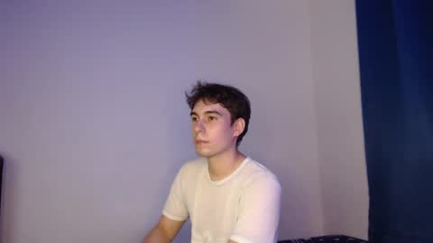 Snapshot of max_snow1616 chatting on November 6, 2025, 11:48 pm max_snow1616 online show from November 6, 2025, 11:48 pm